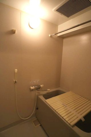 第16関根マンションの浴室