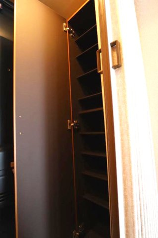 第16関根マンションの収納|シューズボックス