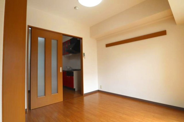 第16関根マンションの洋室