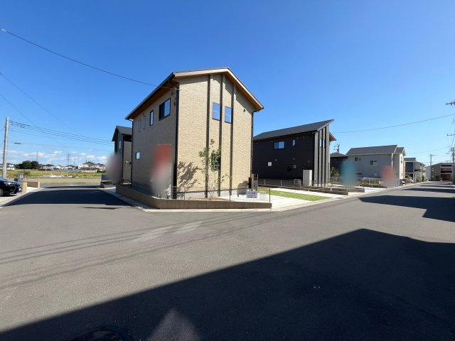 【前面道路含む現地写真】 | 熊谷市末広　新築戸建　フェリディアガーデン　9号棟