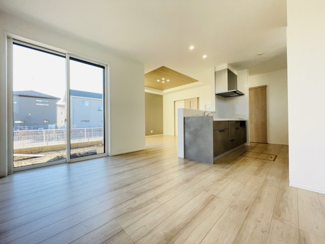 【居間・リビング】 | 熊谷市末広　新築戸建　フェリディアガーデン　11号棟