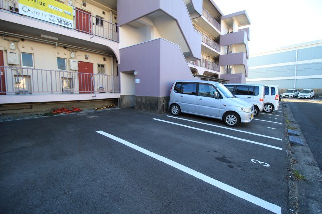 コーポＳＫの駐車場