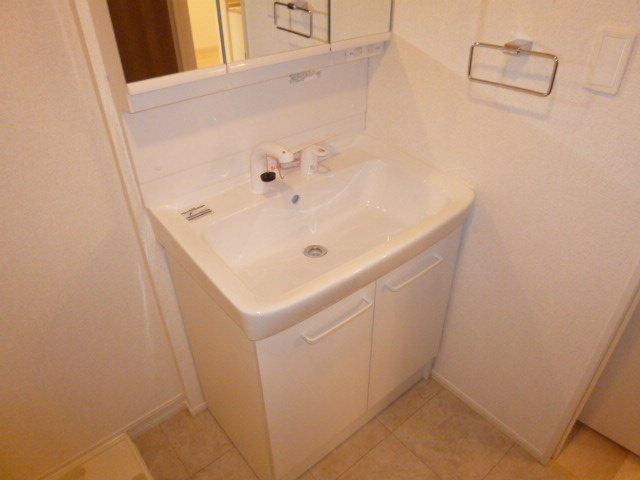ラ・フィエルテの独立洗面台|洗髪洗面化粧台