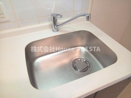 エスティ・ロアール神戸西のキッチン