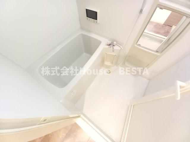 エスティ・ロアール神戸西の浴室