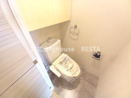 エスティ・ロアール神戸西のトイレ