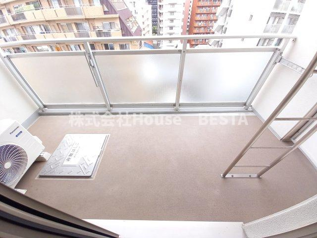 エスティ・ロアール神戸西のバルコニー