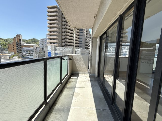 アルモニー東今宿のバルコニー