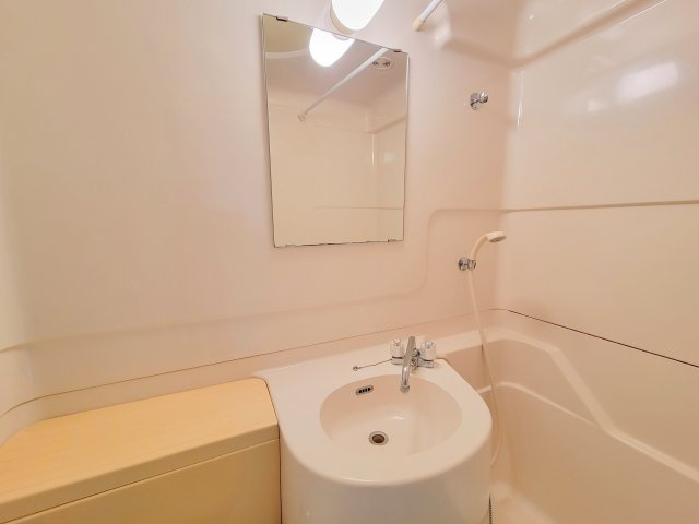 エヌエムドゥーズの独立洗面台