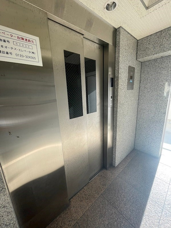 リジェール宝塚の外観