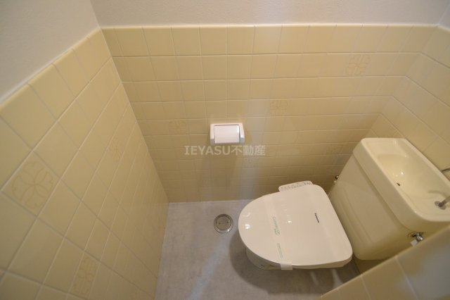 広島市西区己斐西町の賃貸マンションのトイレ