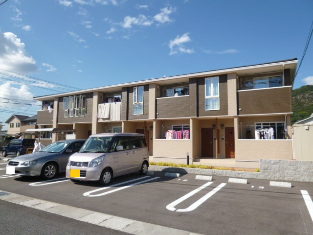 倉敷市児島田の口３丁目のアパートの外観
