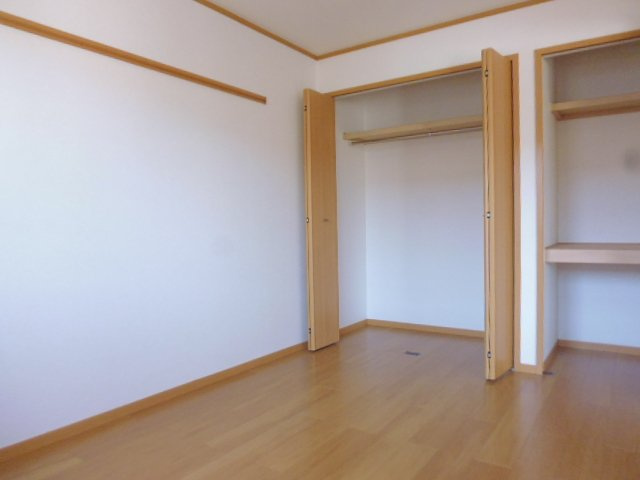 倉敷市東塚４丁目のアパートの洋室