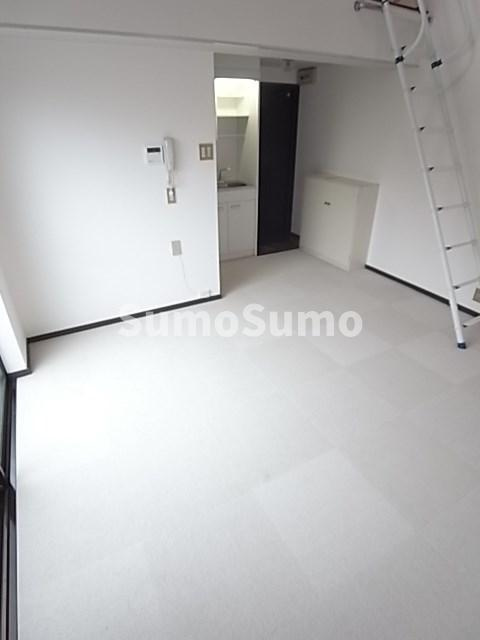 サンパレス21上ヶ原の居間・リビング