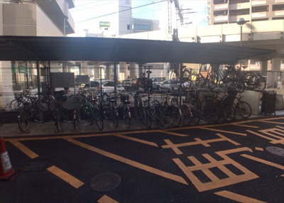 【駐輪場】 | ライオンズマンション本厚木第三 | マンションの駐輪場は、事前に空きがあるか確認を取ると安心です。せっかく入居したのに駐輪スペースがない！なんてことになったら大変ですよね。そこで、内見時や購入前にはまず事前に確認しておくと良いでしょう。