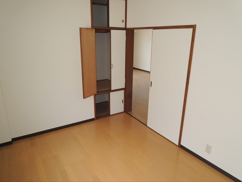 十字路ハイツの内装