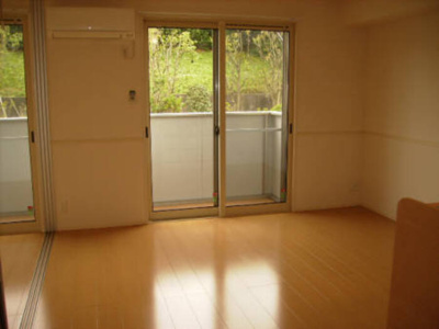 【居間・リビング】 | ロジュマン・リーヴ | 別のお部屋の写真です