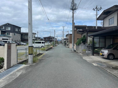 【前面道路含む現地写真】 | 山形市下条町第9【1号棟】 | 前面道路になります。