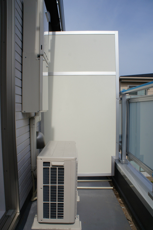 リブリ・ニスカルのバルコニー