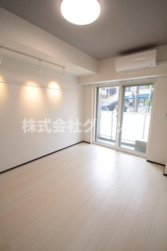 アークヒルズ横浜英町の洋室