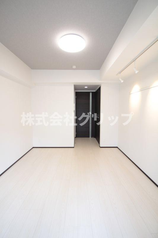 アークヒルズ横浜英町の居間・リビング