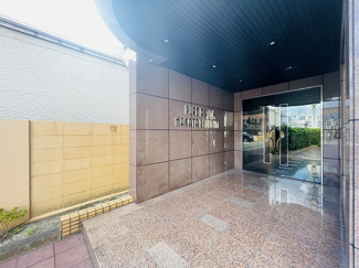 【エントランス】