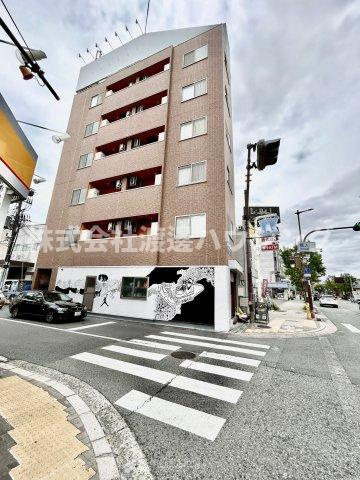 ロジス江坂の外観