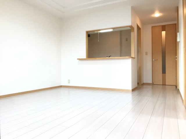 レジデンスヒルズカコⅢの居間・リビング