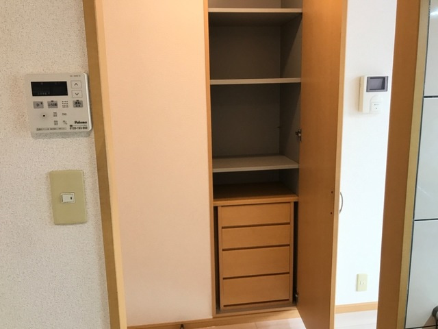 レジデンスヒルズカコⅢの収納