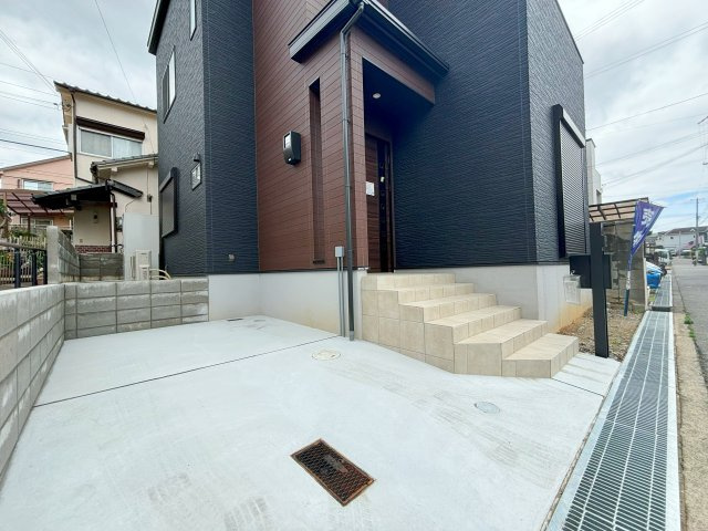 魚住町西岡　新築一戸建ての駐車場