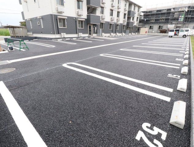 熊本市東区長嶺南８丁目のアパートの駐車場