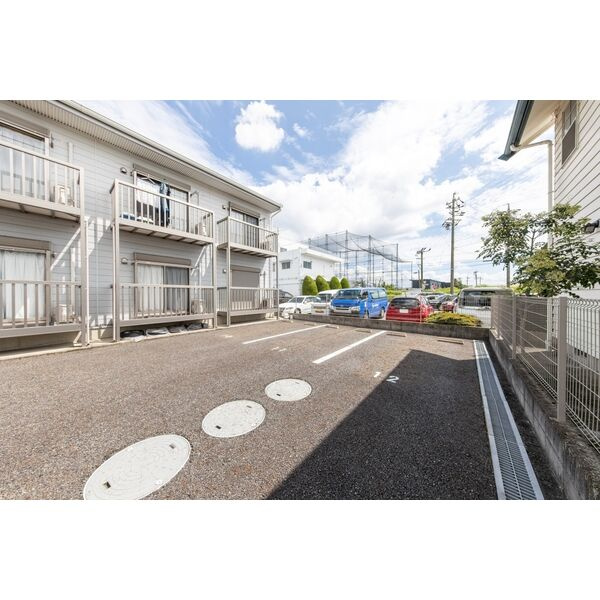 サン・friends藤島の駐車場