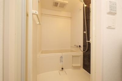 【浴室】 | セレニテ東三国ミラク