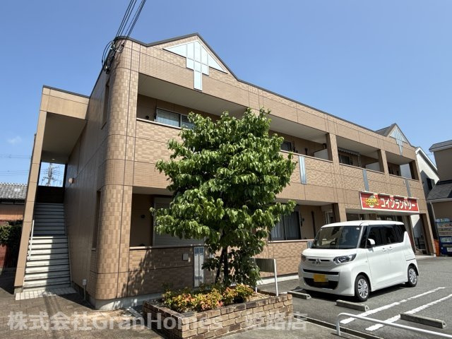 キャトルセゾンの外観