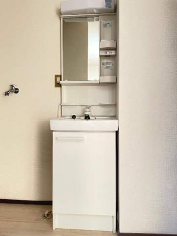 アビタシオン高見Ⅰの独立洗面台