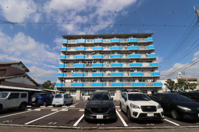 塩田町マンションの外観