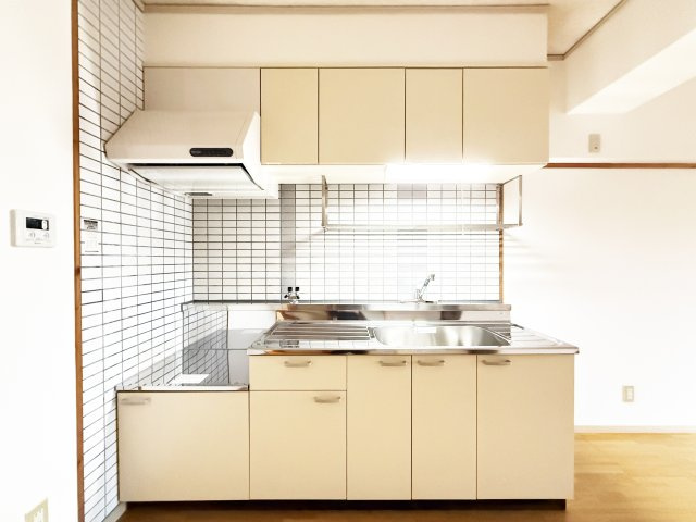 塩田町マンションのキッチン