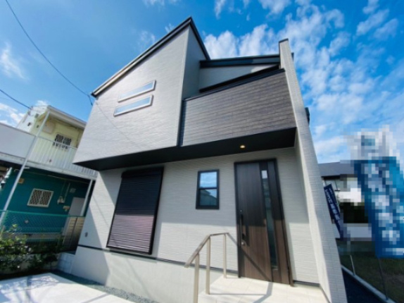 成田市飯田町　新築戸建ての外観