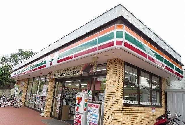 ウィステリア　コートのその他