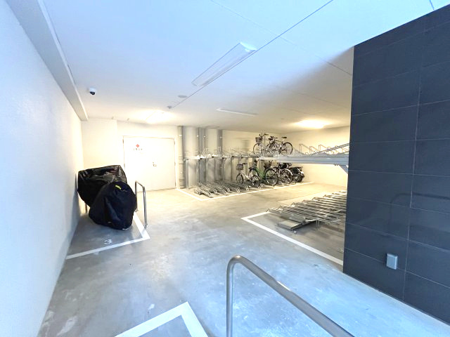 セレニテフラン梅田の駐車場