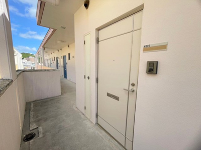 【玄関】 | カスティージョ真玉橋 | カスティージョ真玉橋★豊見城市字真玉橋エリア
