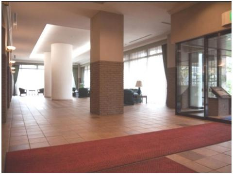 仲介手数料無料　ザガーデンタワーズ　サンライズタワー　リノベーションのエントランス