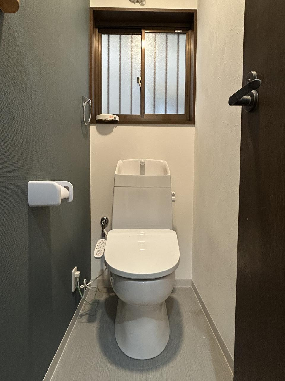 高知市長浜　中古一戸建のトイレ
