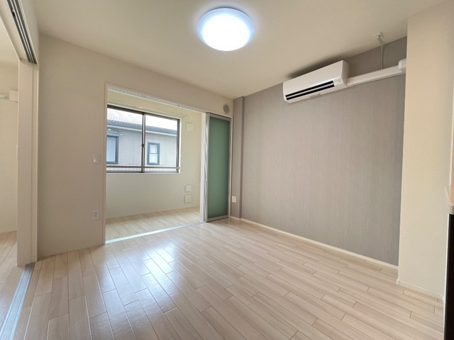 シュリールY・Kの居間・リビング