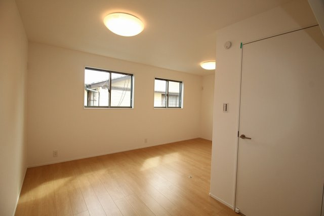 福井町　新築戸建　　3号地（東）【内覧可能】の洋室|2Ｆ　南の部屋　4.5帖　5.0帖