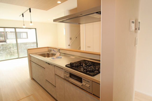 福井町　新築戸建　　3号地（東）【内覧可能】のキッチン