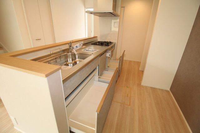 福井町　新築戸建　　3号地（東）【内覧可能】のキッチン