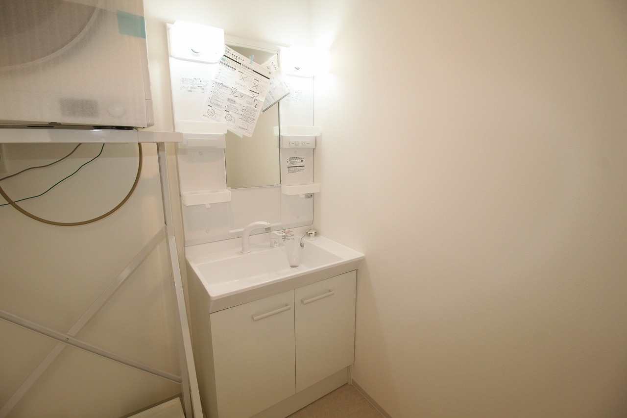福井町　新築戸建　　3号地（東）【内覧可能】の独立洗面台
