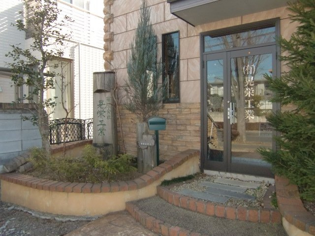 川鶴店舗のエントランス