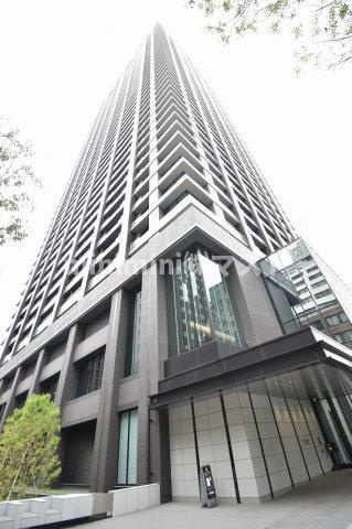 シティタワー大阪本町の外観